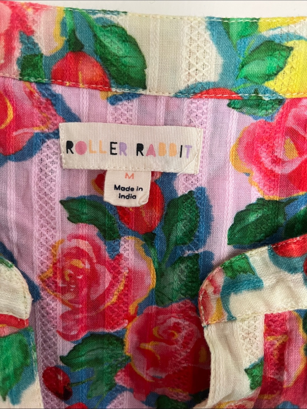 Roller Rabbit pink floral blouse with green leaves - Picture 2 of 3